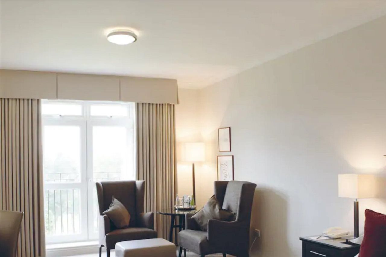 וויטצ'רץ' Macdonald Hill Valley Hotel, Spa & Golf Resort מראה חיצוני תמונה